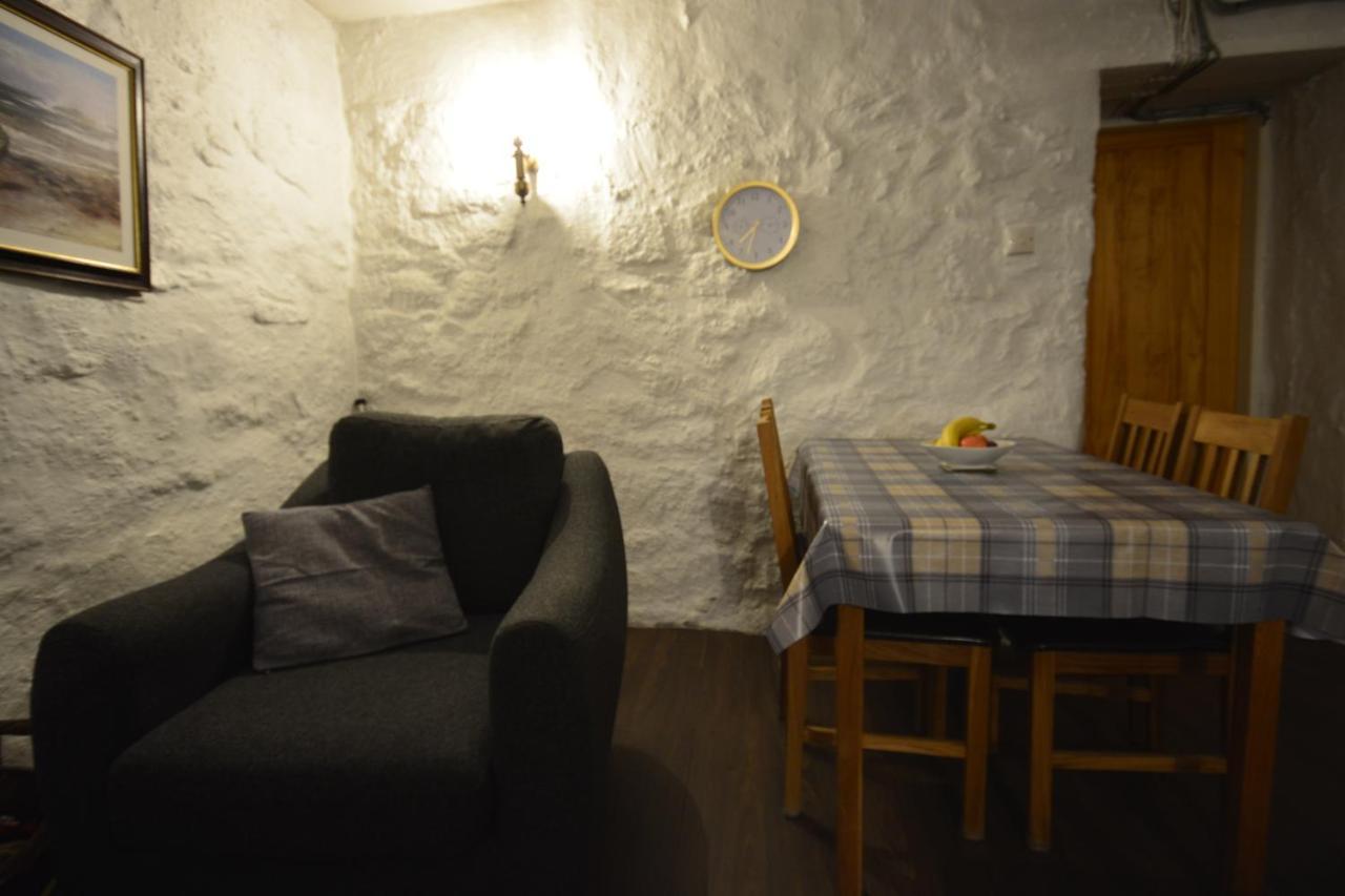 Holiday home Seal Portnahaven